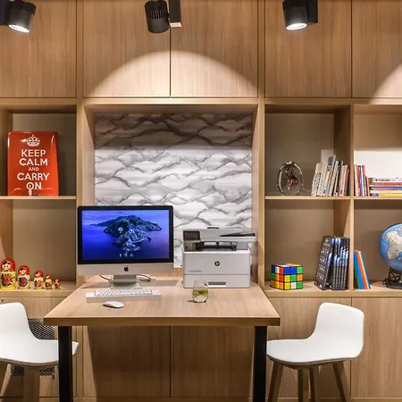 Hotel Moxy Sion