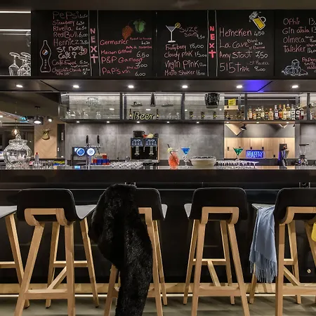 Moxy Hotel