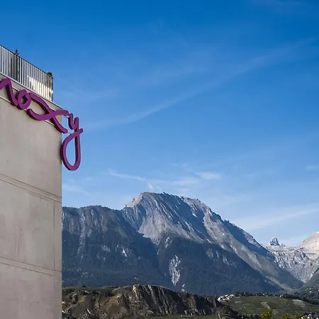 Moxy 3* Sion