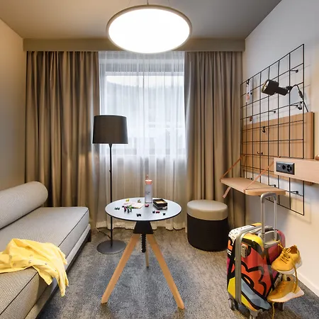 Moxy 3* Σιόν