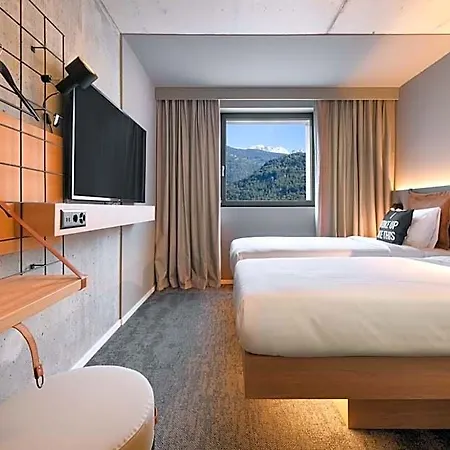 Moxy Hotel
