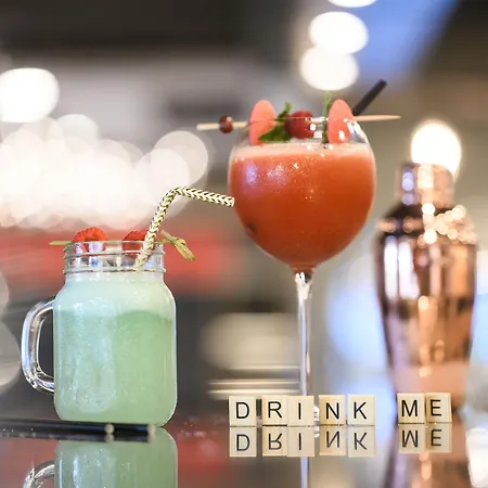 Moxy Hotel Sion