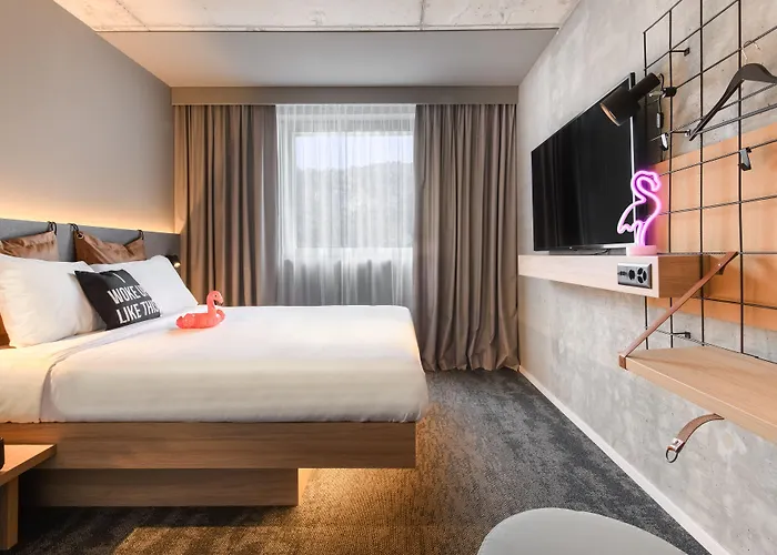 Hotel Moxy 3*