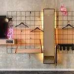 Moxy 3*