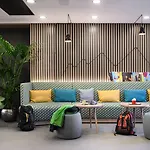 Moxy Hotel 3*